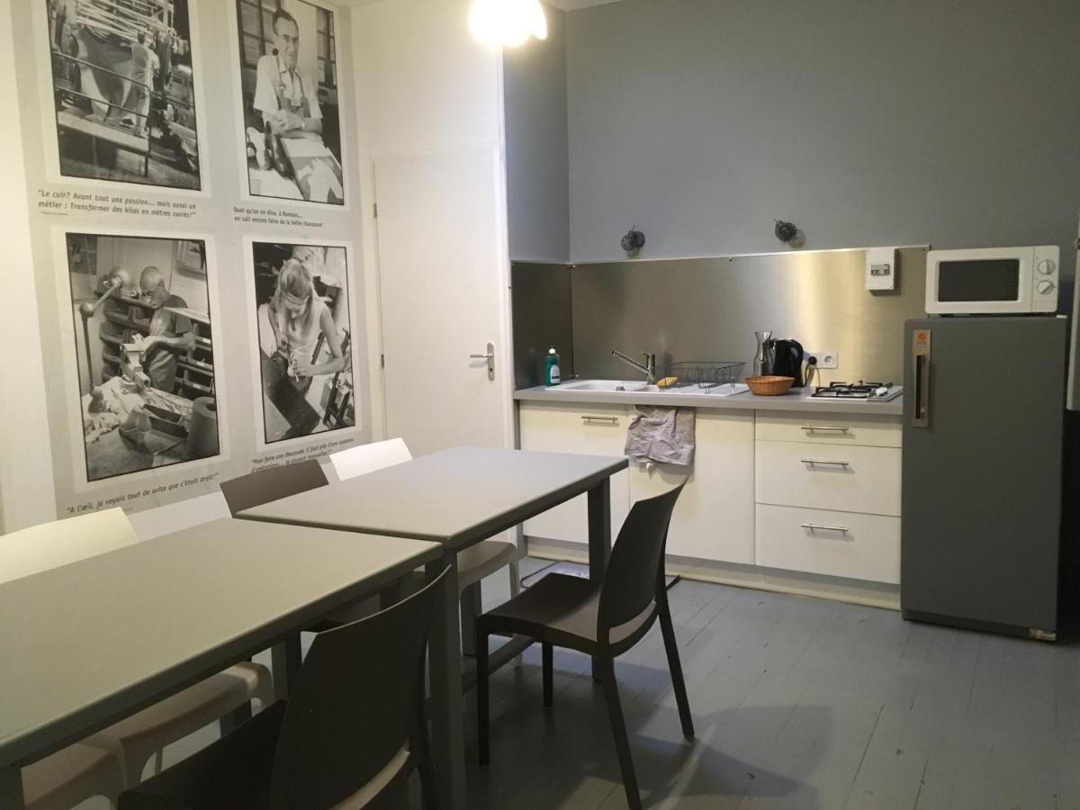 Les Pascals Bed & Breakfast Saint-Paul-les-Romans Luaran gambar