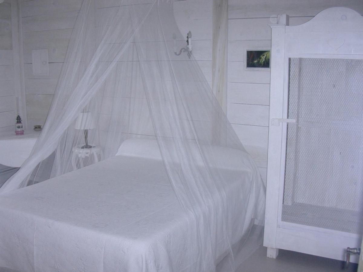 Les Pascals Bed & Breakfast Saint-Paul-les-Romans Luaran gambar